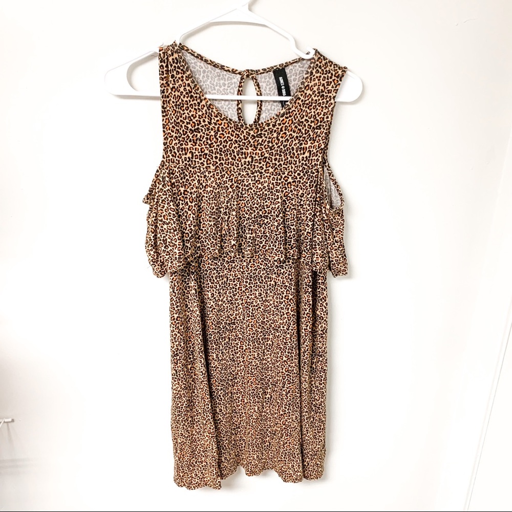 Agnes & Dora Cheetah Print‎ Ruffle Cold Shoulder Dress Size Medium